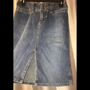 TYTE DENIM SKIRT!